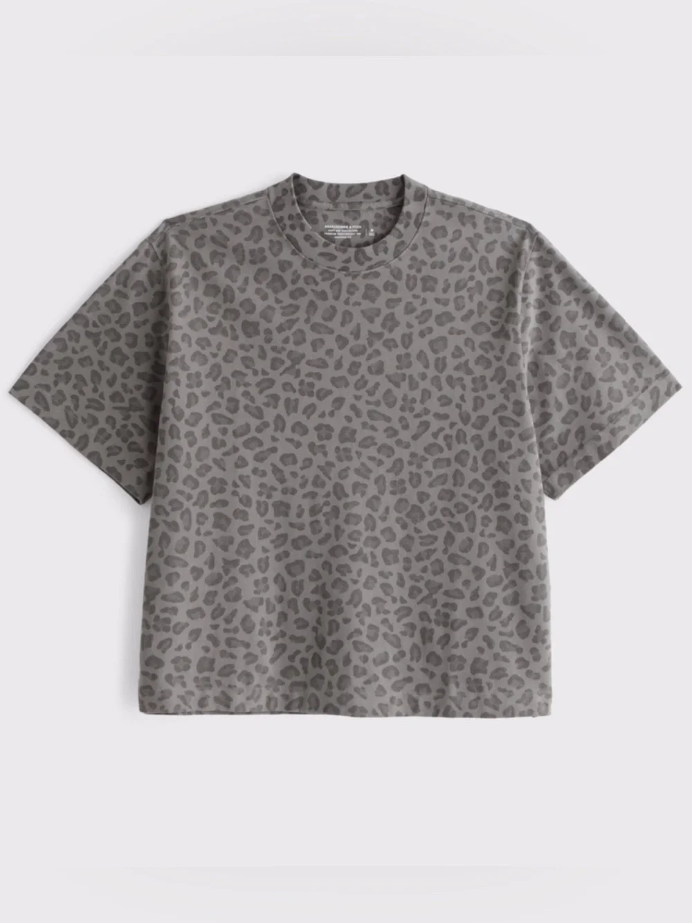 Abercrombie & Fitch Gray Leopard Print Crewneck cropped Men’s Tee